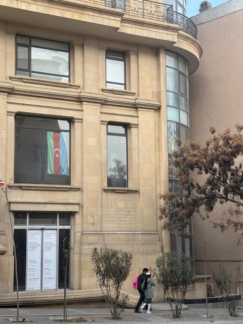 İcarəyə verilir obyekt 444 m² — Bakı