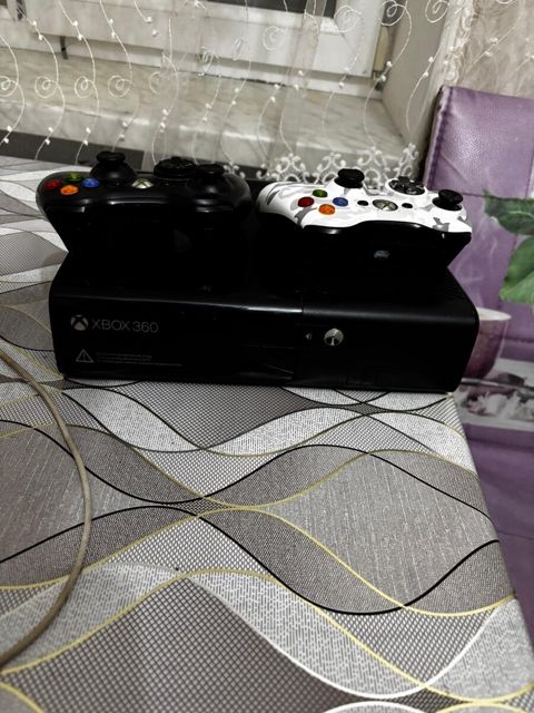 Xbox 360 E — Bakı