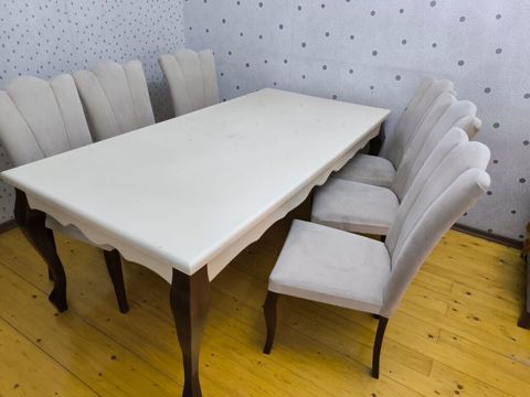 masa Desti satilir 400 manata.6 stulla Xetai gence prospekti*AFA 5091 — Bakı
