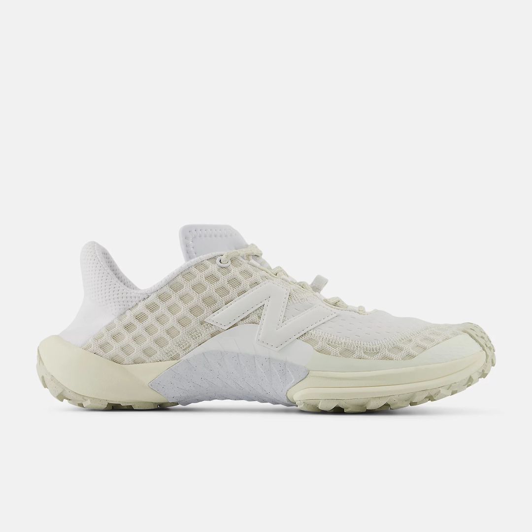 Krosovkalar kişilər üçün New Balance, bej, poliester, ölçü 43 — Mallar, Bakı
