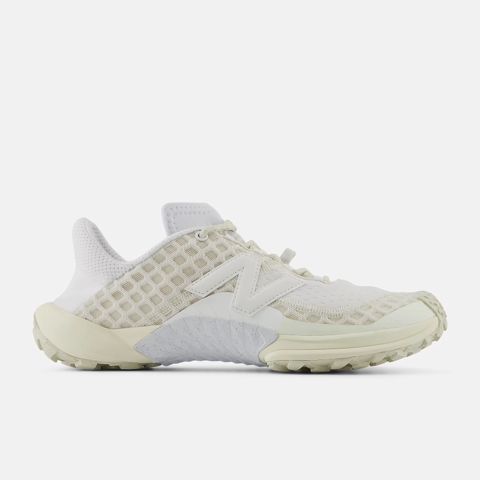 Krosovkalar kişilər üçün New Balance, bej, poliester, ölçü 43 — Bakı