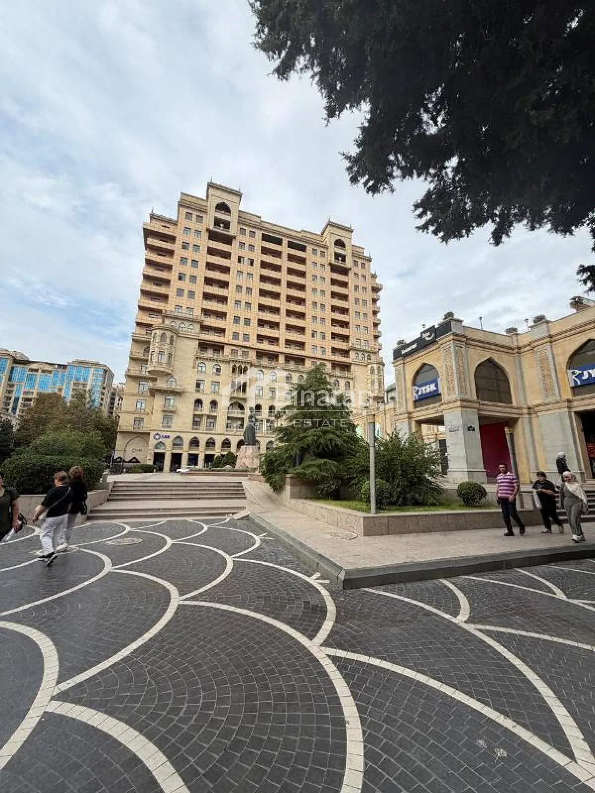 Satılır 7 otaqlı yeni tikili 375 m², 28 May metrosu, Nəsimi rayonu — Bakı