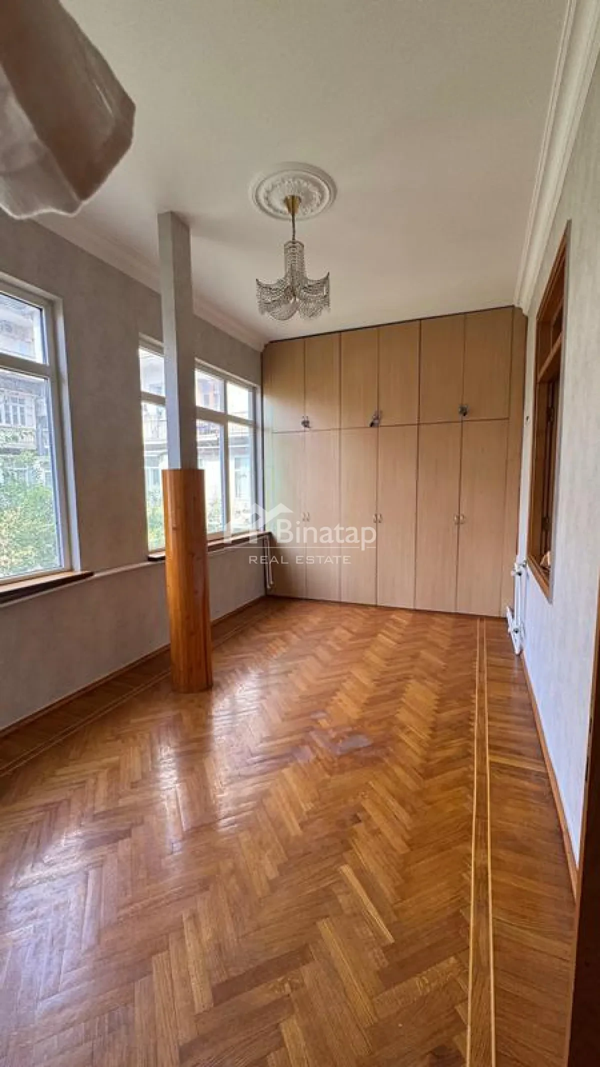 Satılır 3 otaqlı köhnə tikili 115 m², Sahil metrosu, Səbail rayonu — Mənzil, Bakı (4)
