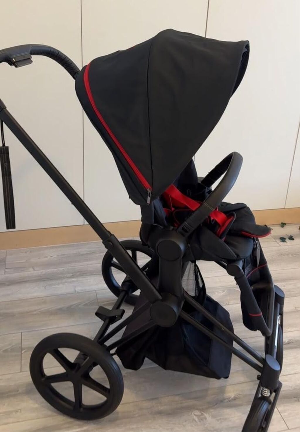 Milana Cybex Priam Ferrari edition kaleska qiymeti 400man Ela — Arabalalar, Qobu