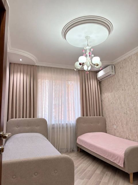 Satılır 3 otaqlı köhnə tikili 85 m² — Bakı