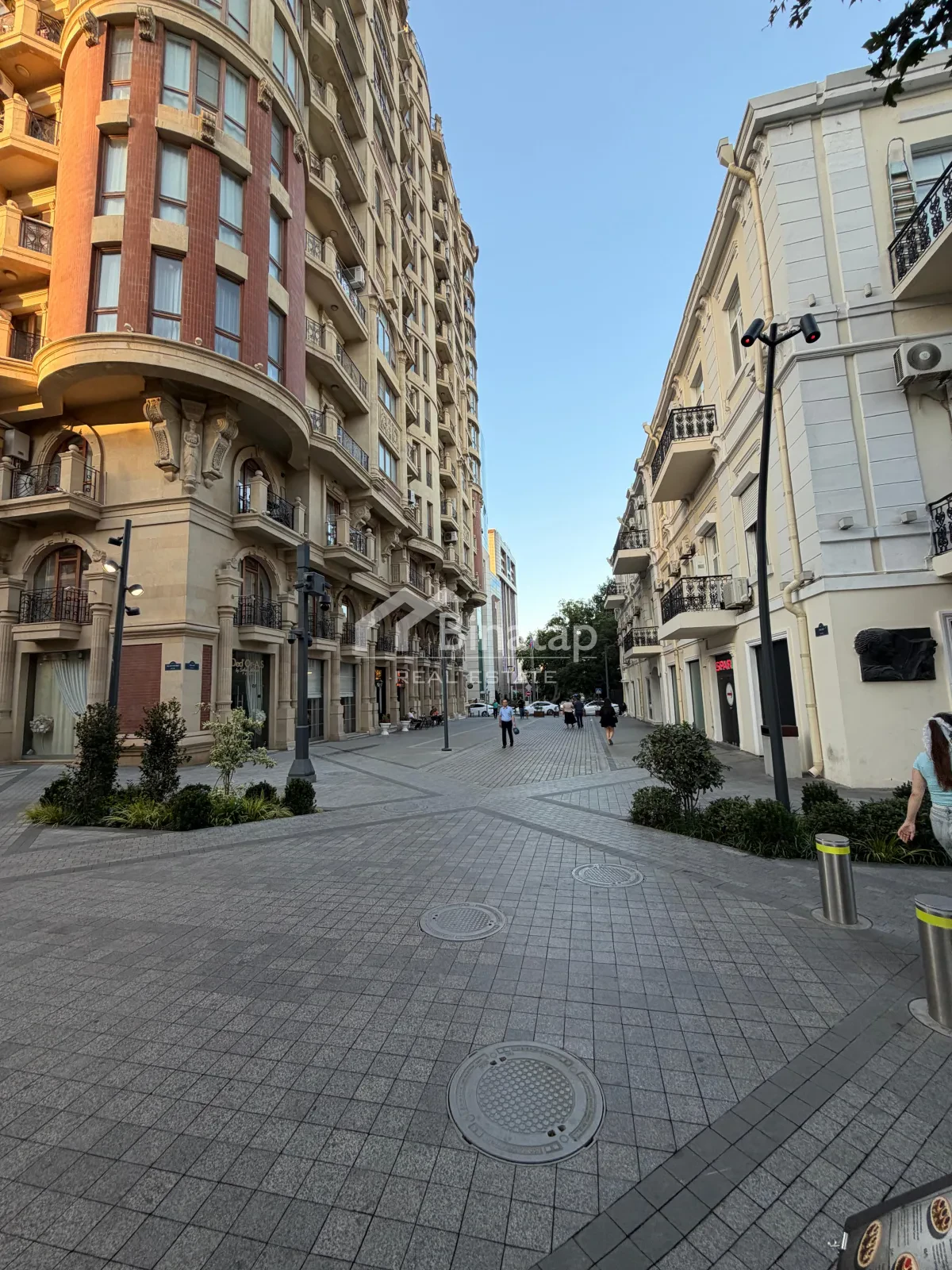 Satılır 3 otaqlı yeni tikili 191 m², İçərişəhər metrosu, Səbail rayonu — Mənzil, Bakı (2)