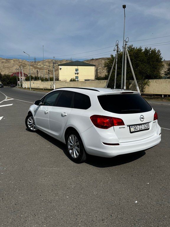 Opel Astra, 1.4 L, 2012 il, 261 719 km 90-ZZ-329 — Avtomobillər, Mingəçevir (4)