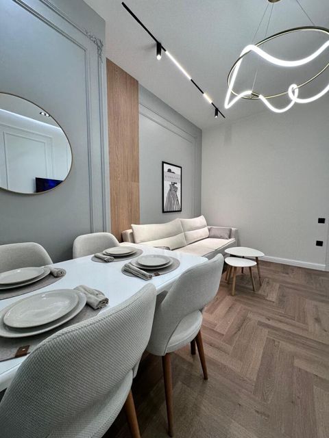Satılır 2 otaqlı yeni tikili 80 m² — Apartment