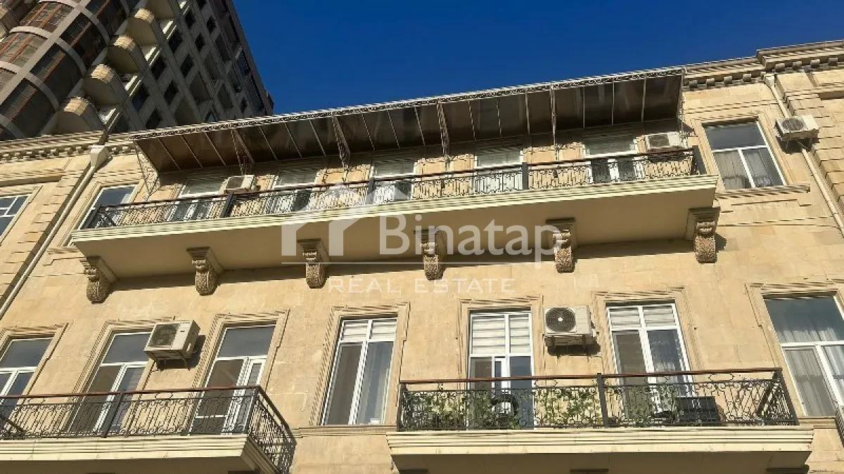 Satılır 3 otaqlı köhnə tikili 108 m², Sahil metrosu, Nəsimi rayonu — Mənzil, Bakı (3)