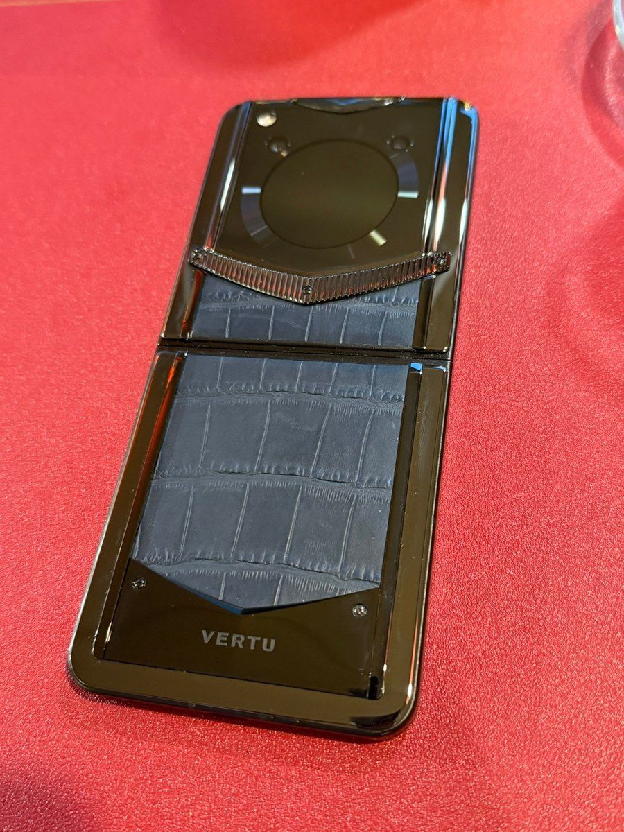 Vertu Ironflip Alligator Skin Basalt Black 512GB/12GB — Smartfonlar, Bakı (2)