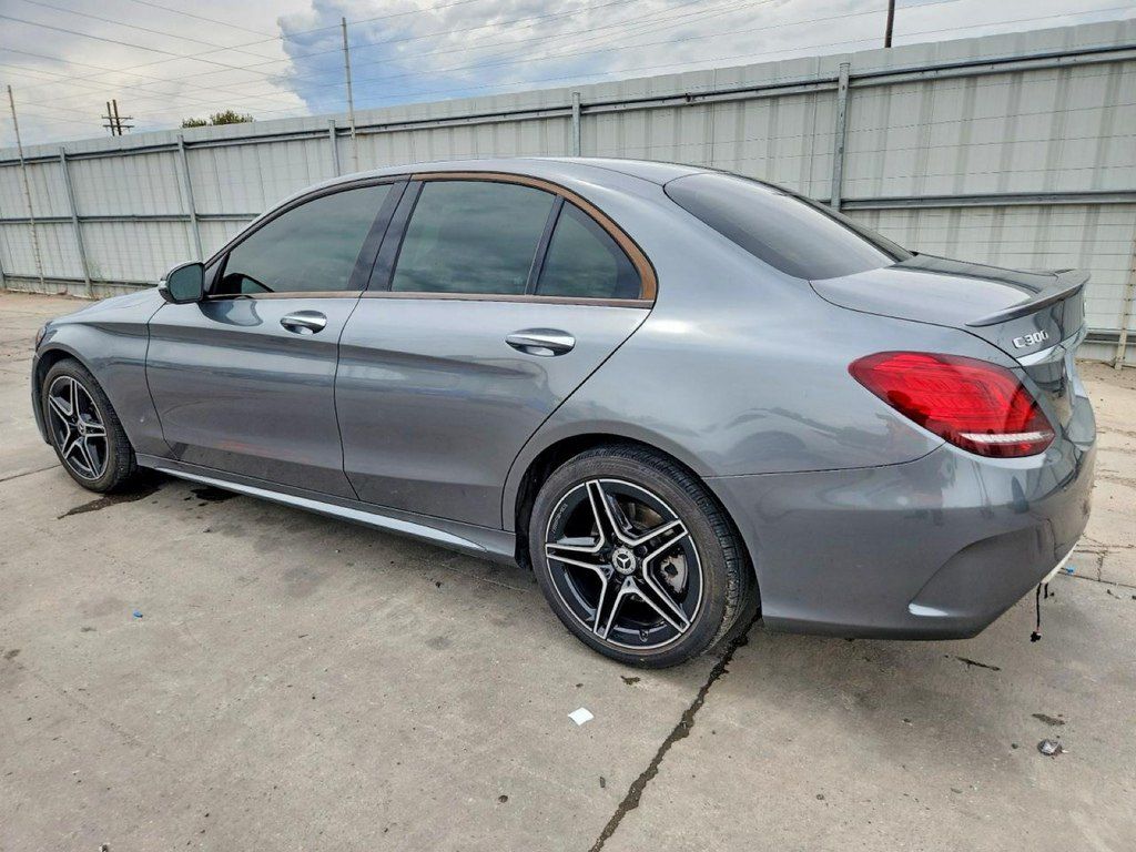 Mercedes C 300 4MATIC, 2.0 L, 2020 il, 68 341 km — Avtomobillər (6)