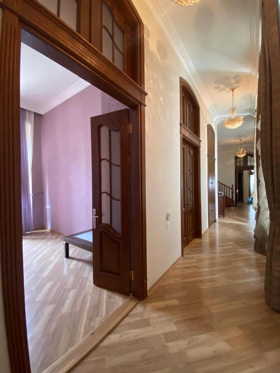 İcarəyə verilir 7 otaqlı köhnə tikili 238 m² — Mənzil, Bakı (8)