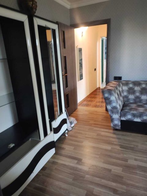 İcarəyə verilir 3 otaqlı köhnə tikili 50 m² — Bakı