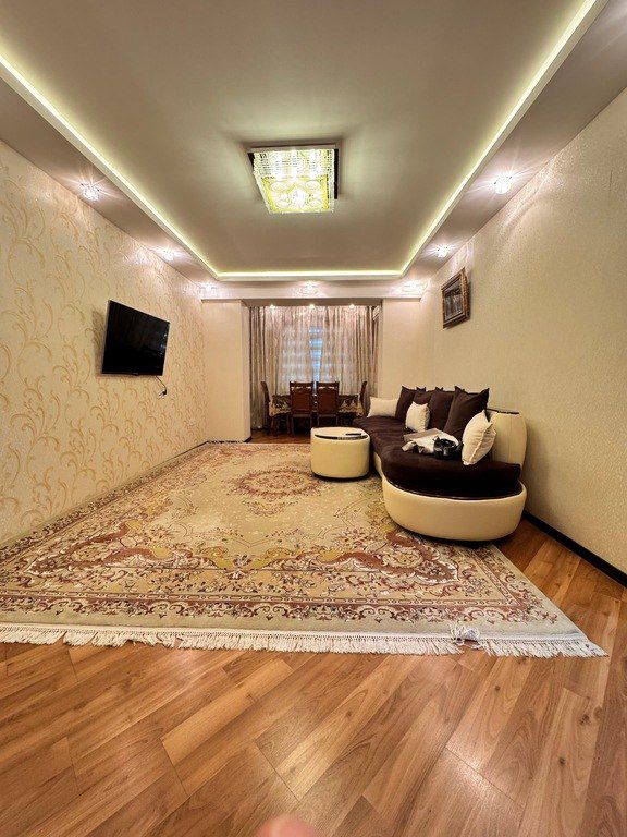 Satılır 4 otaqlı köhnə tikili 120 m² — Mənzil, Bakı (2)
