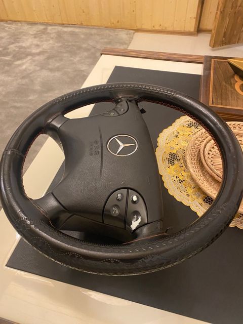 Mercedes sükanı — Bakı