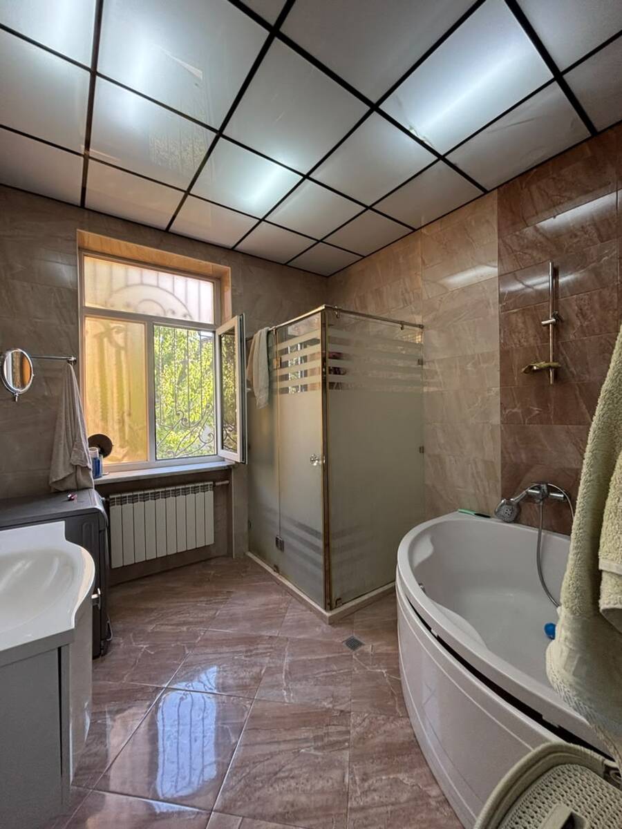 Satılır 8 otaqlı həyət evi/bağ evi 370 m² — Ev, villa, Bakı (6)