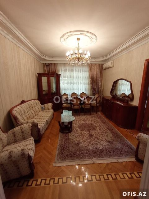 Köhnə tikili Kirayə Verilir Səbail r., Sahil m., 4 otaq, 110 m² — 1 500 ₼ · Bakı · Mənzil Köhnə tikili Kirayə Verilir Səbail r., Sahil m., 4 otaq, 110 m² — Bakı