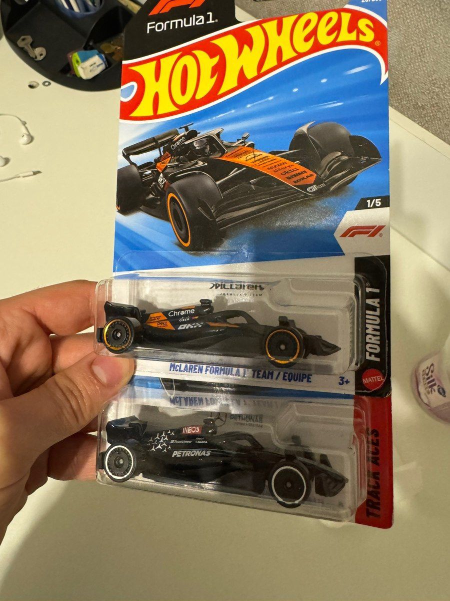 Hot wheels F1 Mercedes ve mclaren komandası — Kolleksiyalar, Bakı