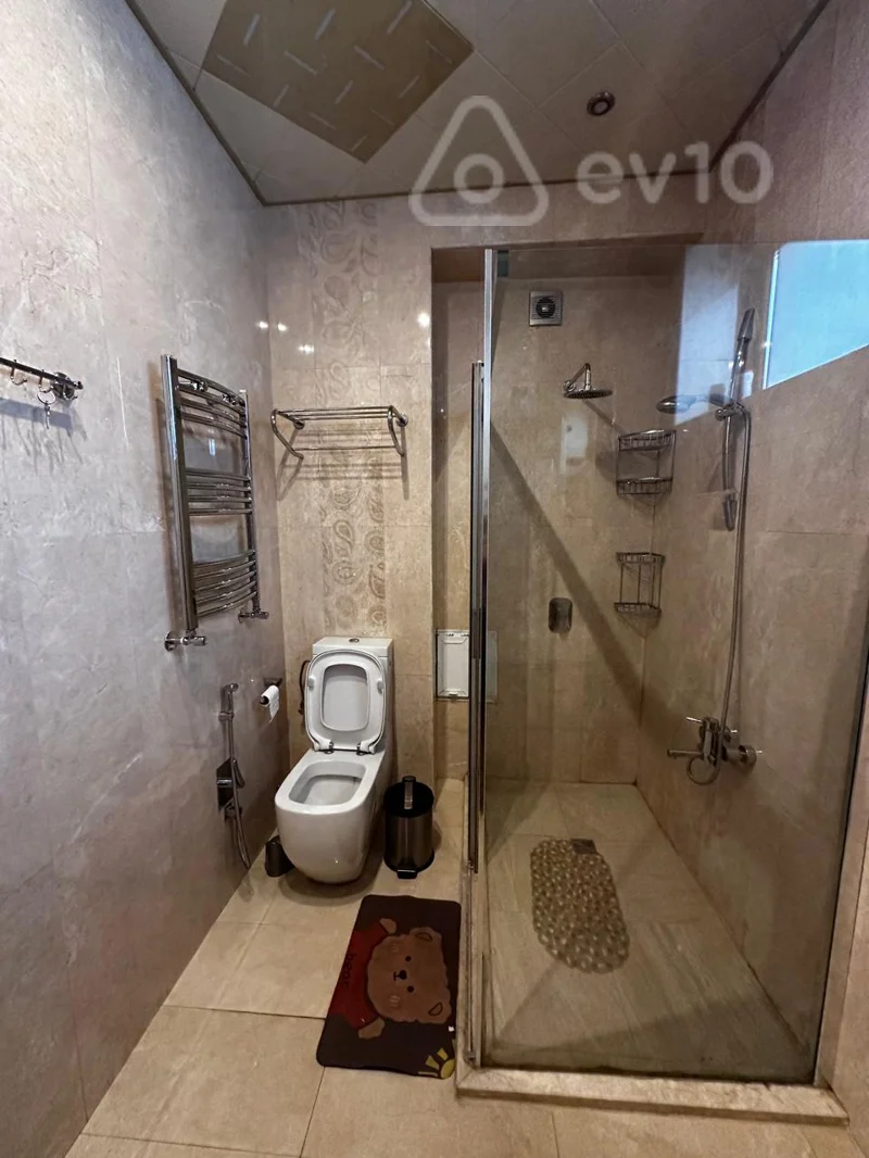 3 otaqlı mənzil, 130 m², vaqif prospekti — kirayə — Mənzil, Bakı (8)
