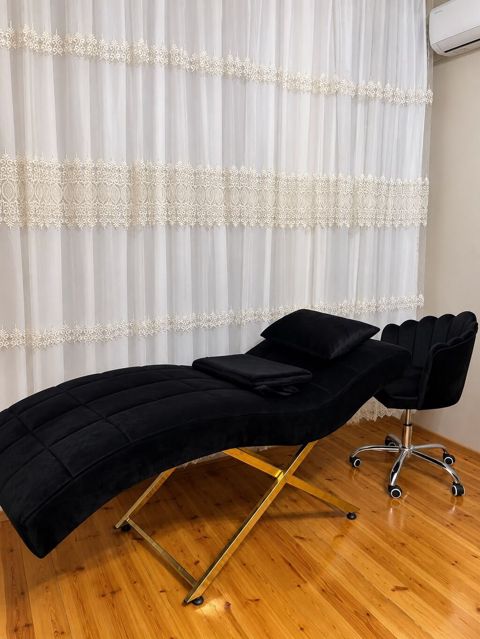 Qara velvet üzlü SPA/gözəllik masası və dönər kreslo dəsti — 350 ₼ · Sumqayıt · Masalar və stullar Qara velvet üzlü SPA/gözəllik masası və dönər kreslo dəsti — Sumqayıt