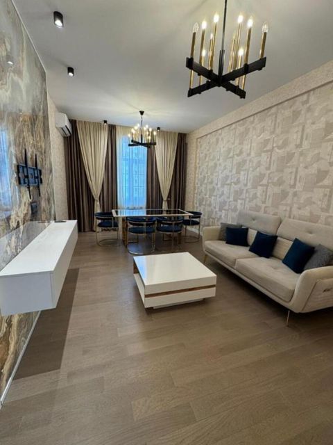 3-otaqlı yeni tikili, Zahid Xəlilov küç., 119 m² — Bakı