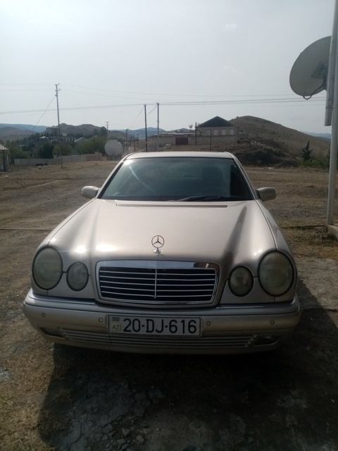 Mercedes E 200, 2.0 L, 1998 il, 300 000 km — Bakı