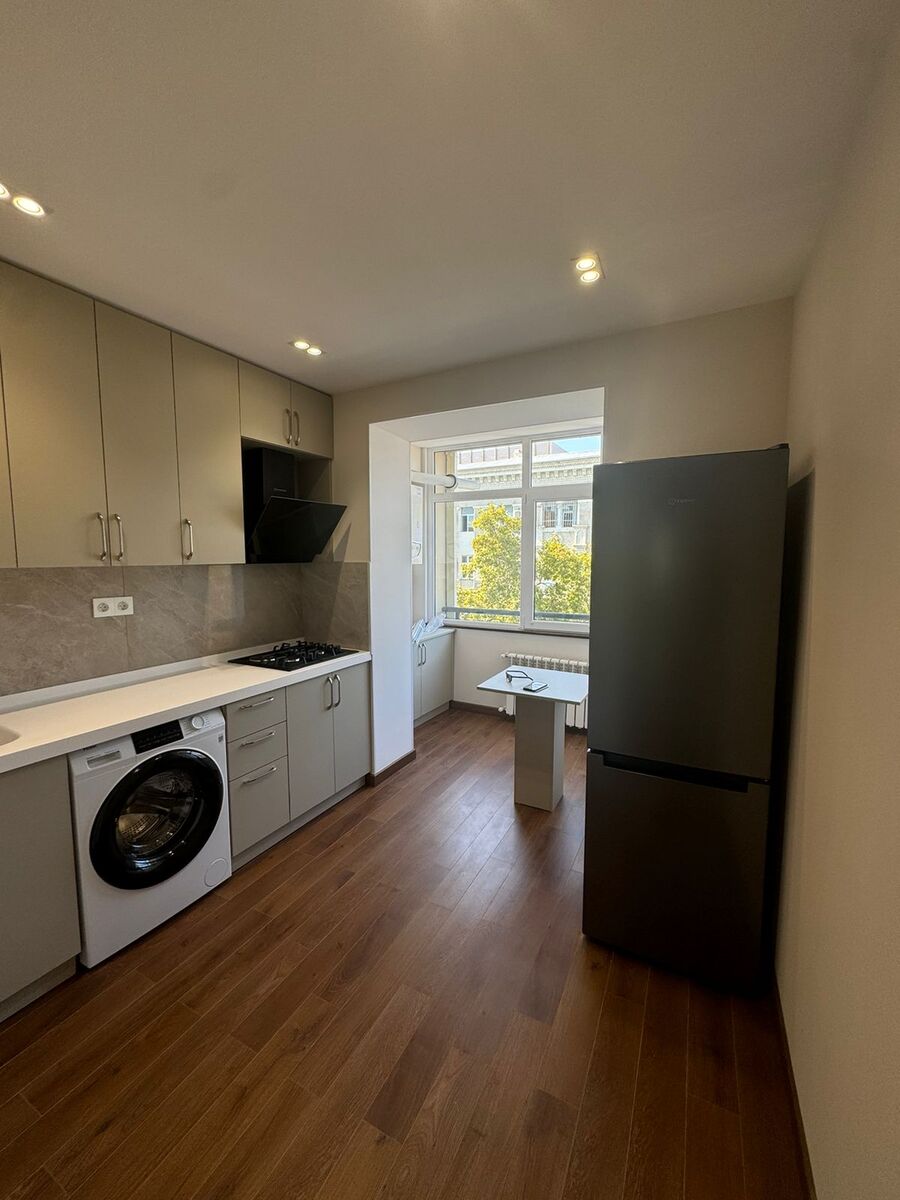 İcarəyə verilir 3 otaqlı köhnə tikili 90 m² — Mənzil, Bakı (12)