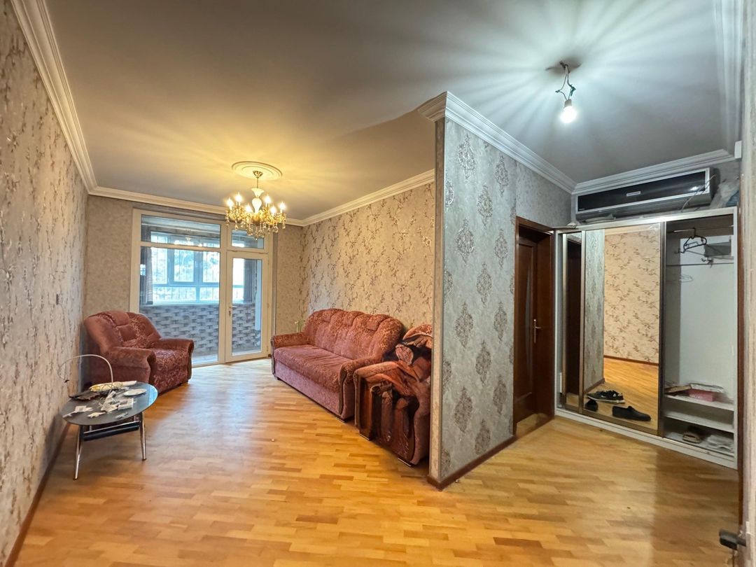 Satılır 4 otaqlı köhnə tikili 100 m² — Mənzil, Bakı (3)