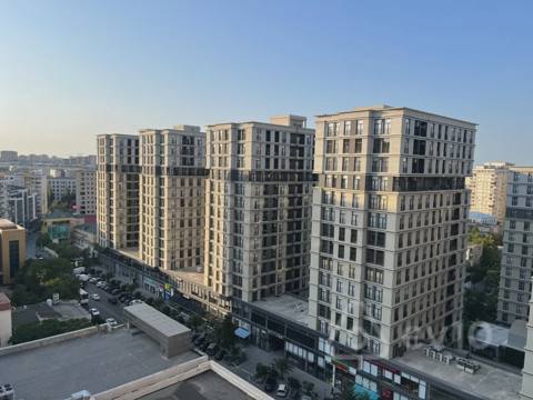 4 otaqlı mənzil, 136 m², Həsənoğlu küçəsi — Kamran bəy