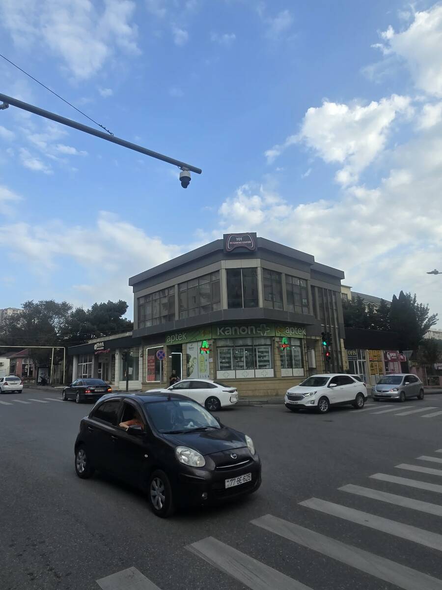 Satılır obyekt 220 m² — Əmlak, Bakı (5)