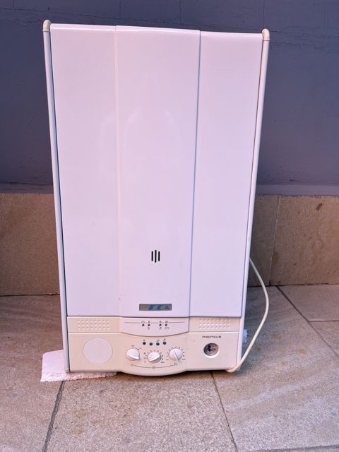 Kombi ECA 24 — Bakı