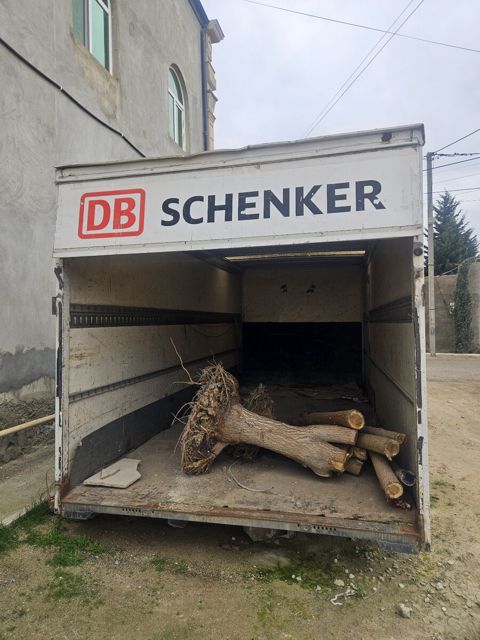 Mercedes-Benz Atego qoşqusu — Bakı