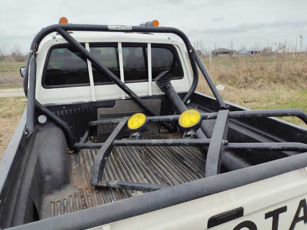 Toyota Hilux, 2.5 L, 1994 il, 388 888 km 77-CN-801 — Avtomobillər, Bakı (3)