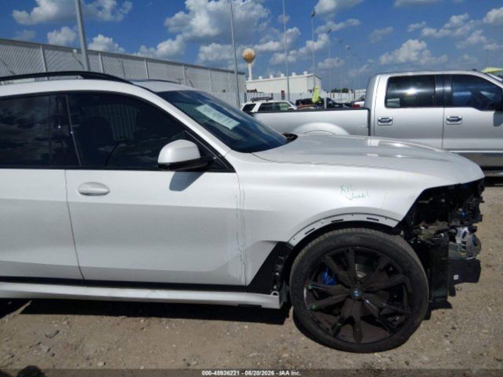 BMW X7, 3.0 L, 2024 il, 32 930 km — Avtomobillər (7)