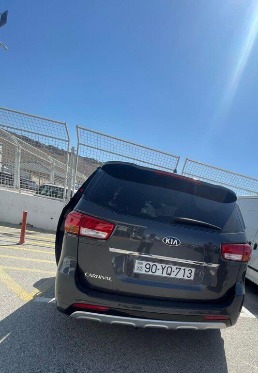 Kia Carnival, 2.2 L, 2015 il, 157 000 km 77-KH-163 — Avtomobillər, Bakı (2)