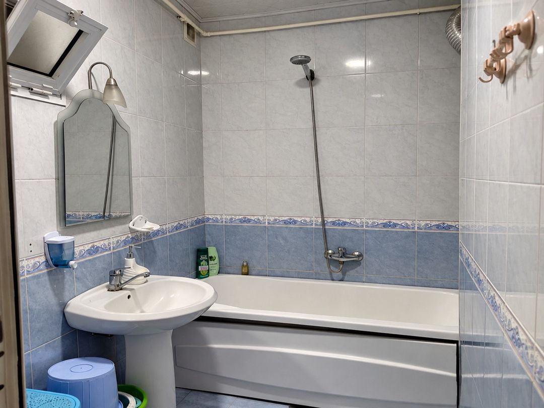 Satılır 2 otaqlı köhnə tikili 66 m² — Mənzil, Bakı (12)