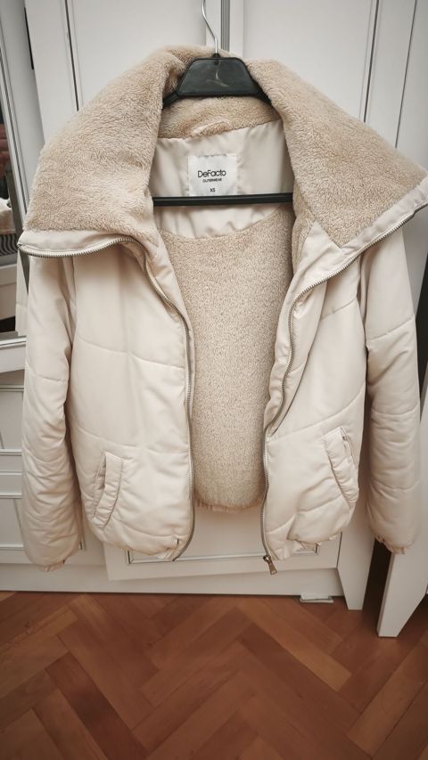 Puxovik kurtka, Defacto, XS — 25 ₼ · Bakı · Jaketlər Puxovik kurtka, Defacto, XS — Bakı
