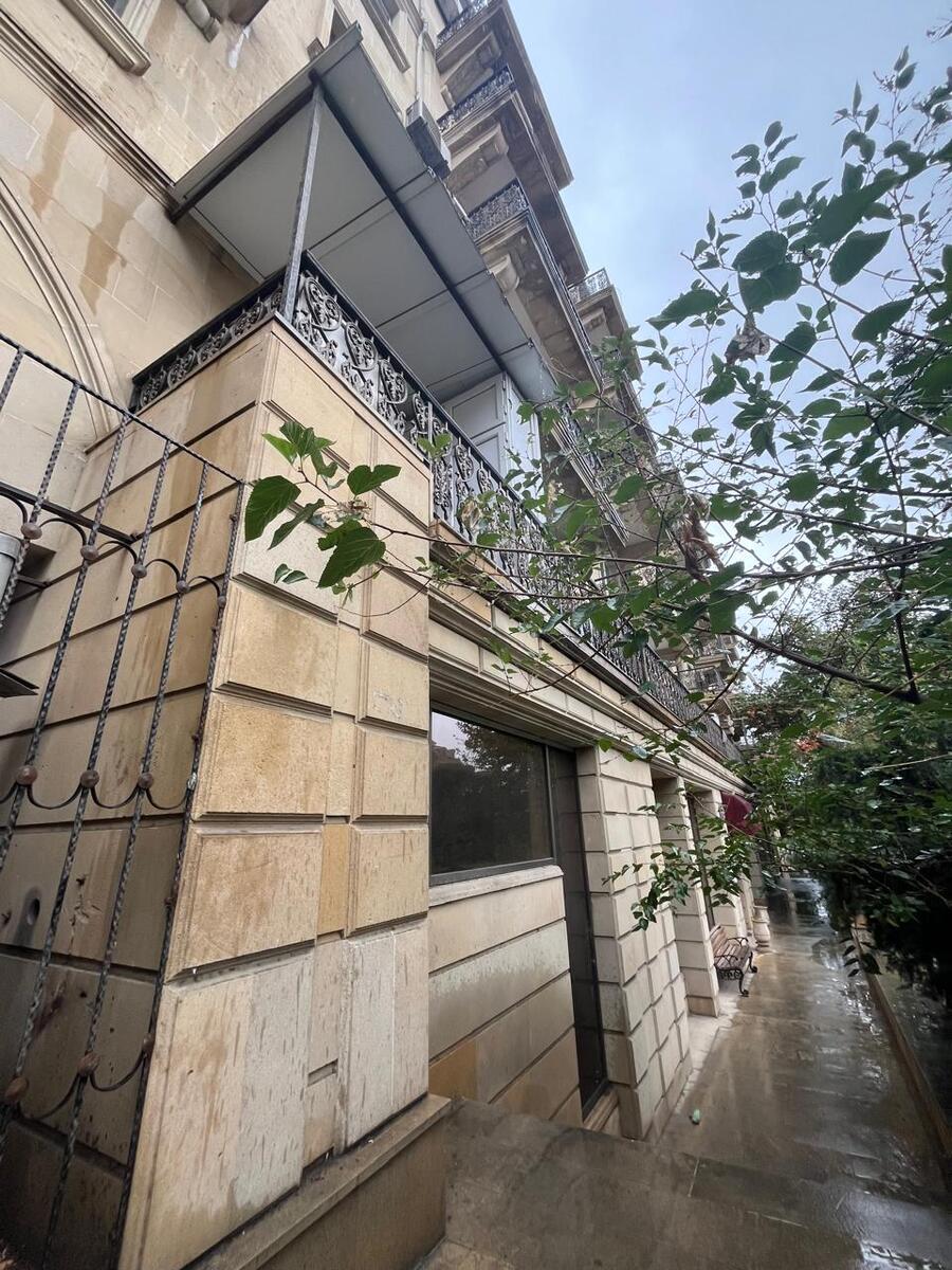 Satılır 2 otaqlı köhnə tikili 55 m² — Mənzil, Bakı (3)