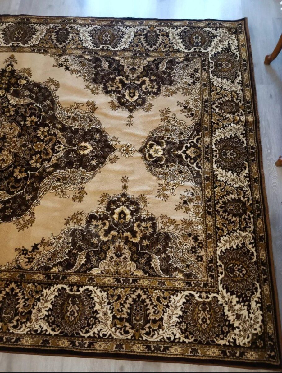 Xalçalar — Xalılar və xalı yolları, Bakı