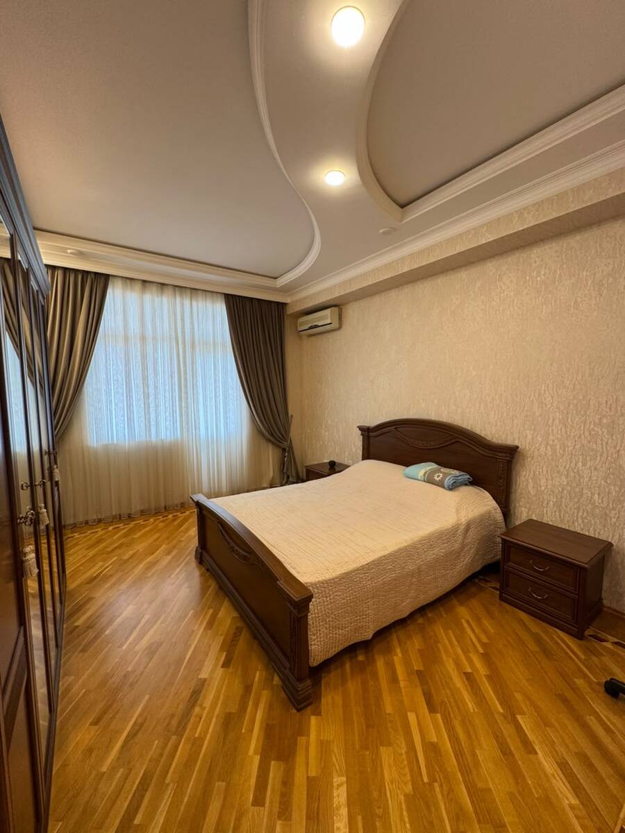 Satılır 4 otaqlı yeni tikili 170 m² — Mənzil, Bakı (6)