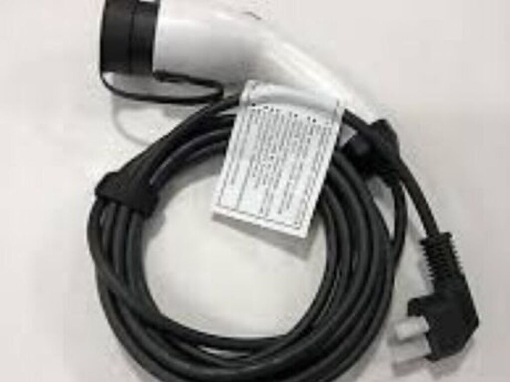 Byd destroyer 05 Byd qin pilus üçün şarj cihazi (adapter) orjinal — Avtomobil aləti, Bakı
