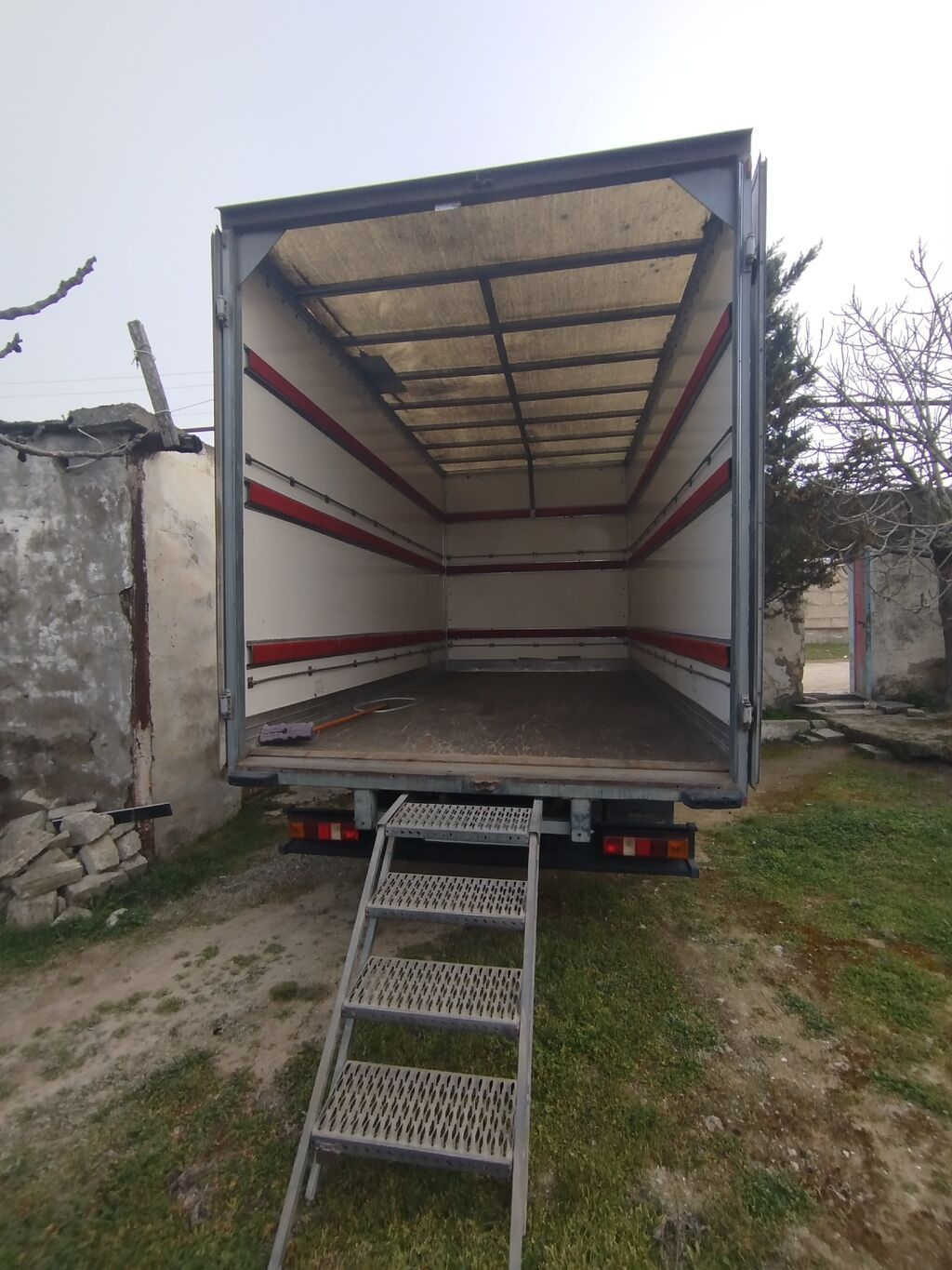 Ford Transit yük maşını – tenteli/izotermik tipli qutu kuzov 05-BH-806 — Yük maşınları, Sumqayıt (4)