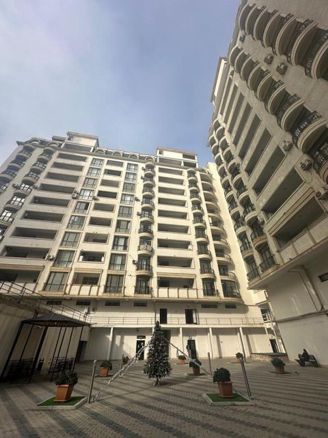 Satılır 3 otaqlı yeni tikili 126 m² — Bakı