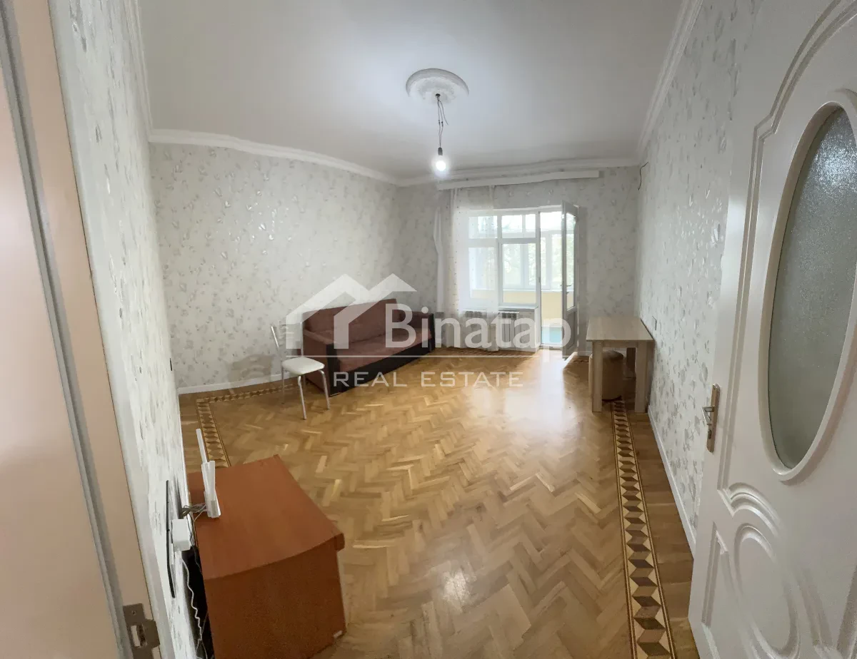Satılır 2 otaqlı köhnə tikili 59 m², Gənclik metrosu, Nərimanov rayonu — Mənzil, Bakı