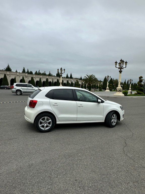 Volkswagen Polo, 1.4 L, 2011 il, 200 000 km 99-TR-530 — Avtomobillər, Gəncə (9)