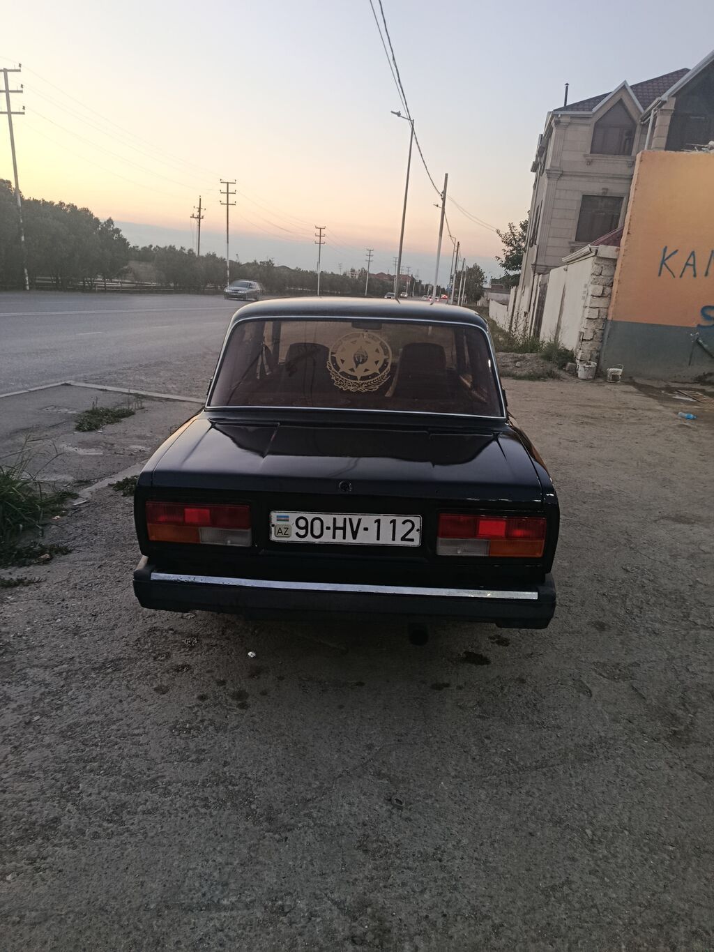 VAZ 2107 sedan - Kuzov: 4 qapılı sedan, qara rəng - Mühərrik: benzin 90-HV-112 — Avtomobillər, Bakı