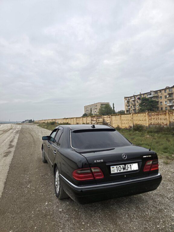 Mercedes E 320, 3.2 L, 1998 il, 298 000 km — Avtomobillər, Bakı (4)