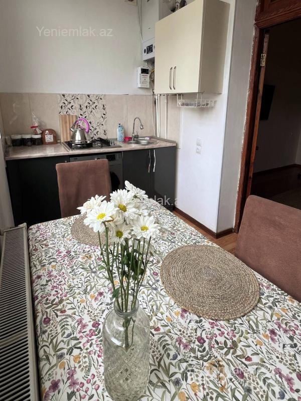 Kirayə 2 otaqlı Bina evi menzil (Köhnə tikili), 70 m², Səbail rayonu — Mənzil, Bakı (4)