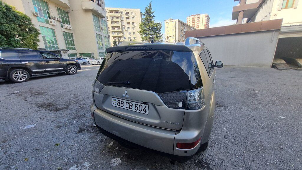 Mitsubishi Outlander, 2.4 L, 2008 il, 258 000 km 88-CB-604 — Avtomobillər, Bakı (5)