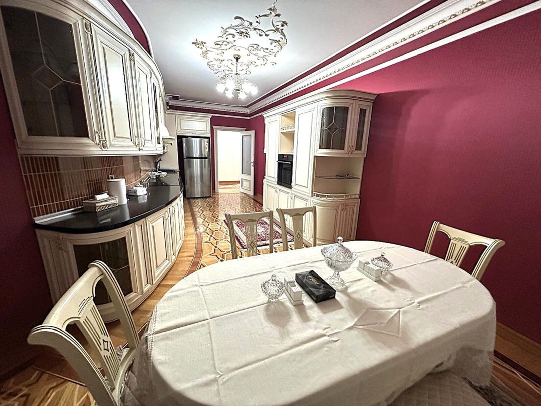 Satılır 4 otaqlı yeni tikili 256 m² — Mənzil, Bakı (8)